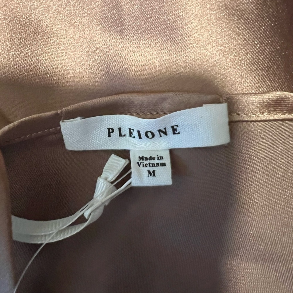 Pleione Shimmering Tan Satin Spaghetti Strap Tank Size M - Picture 2 of 4